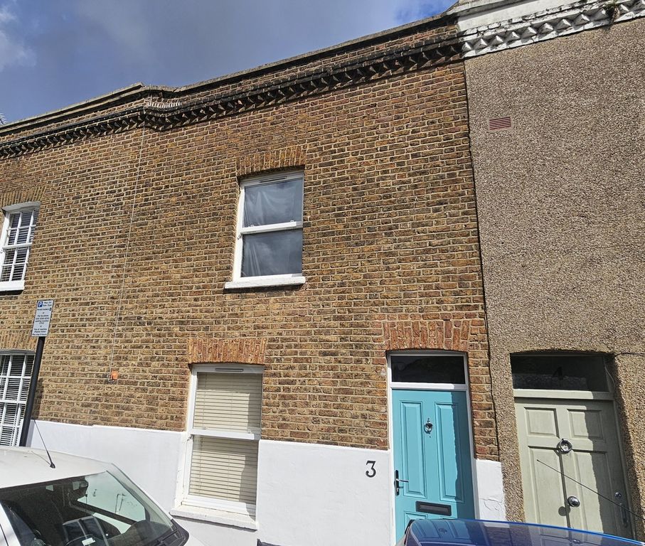 Property photo 1 of 12