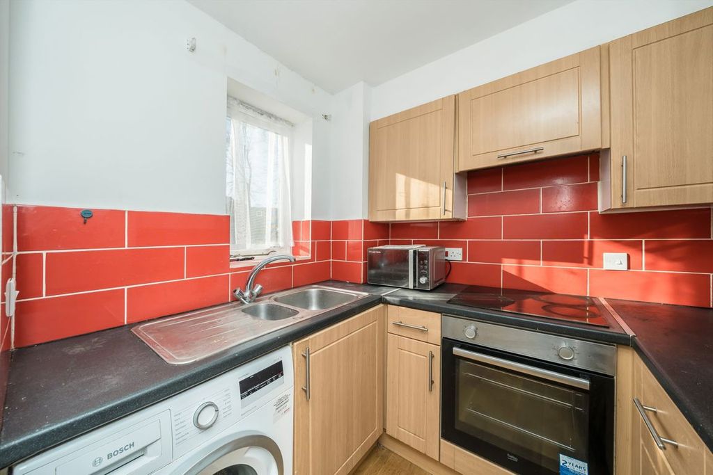 Property photo 3 of 5
