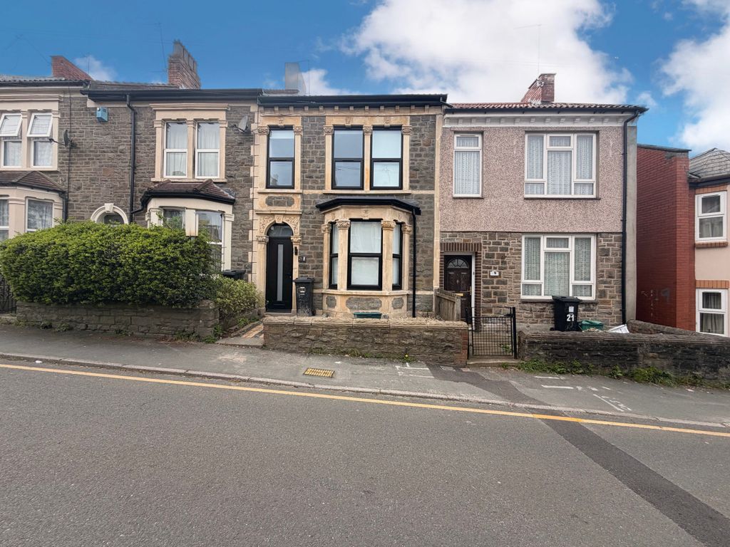 Property photo 1 of 6