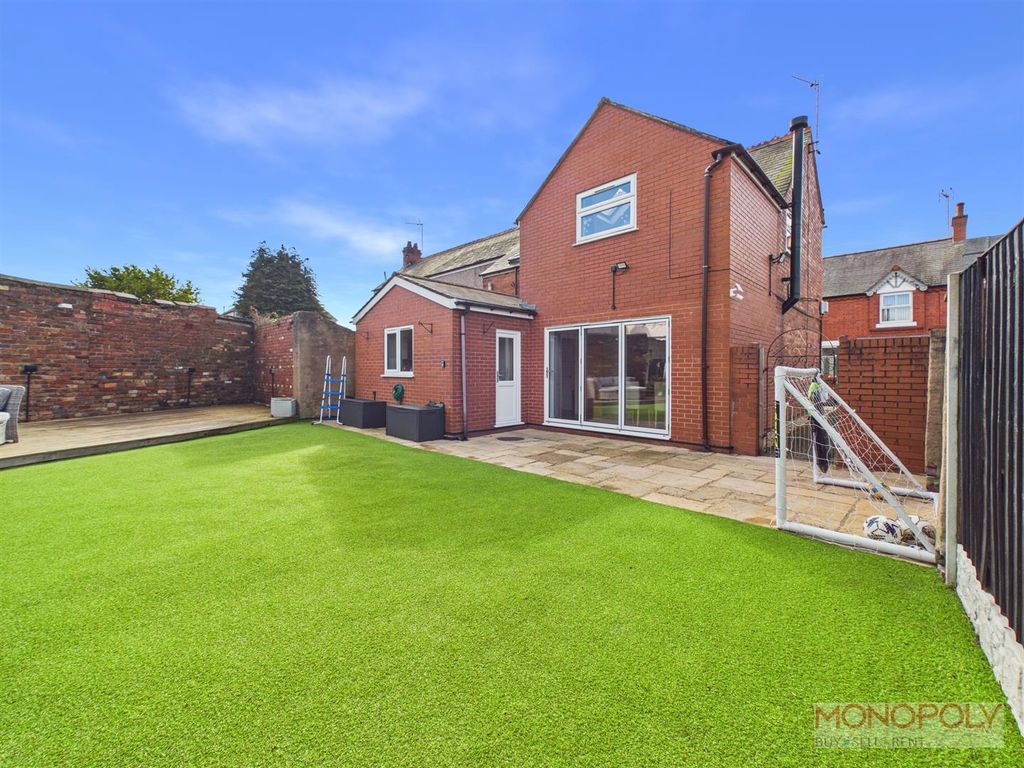 Property photo 2 of 24 Cam01943G0-Pr0650-Still017.Jpg