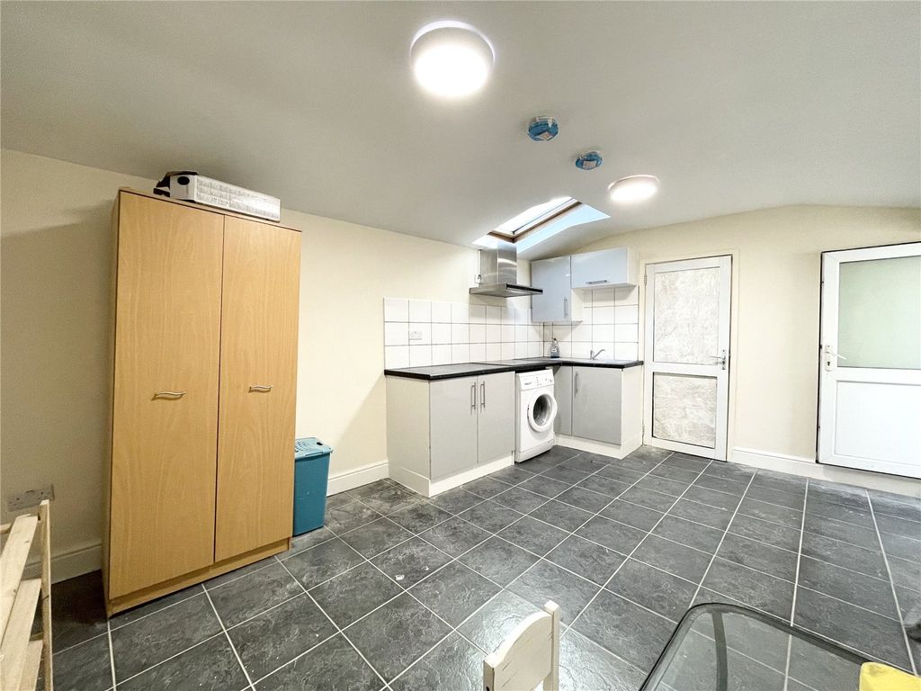 Property photo 2 of 6 Picture No. 04