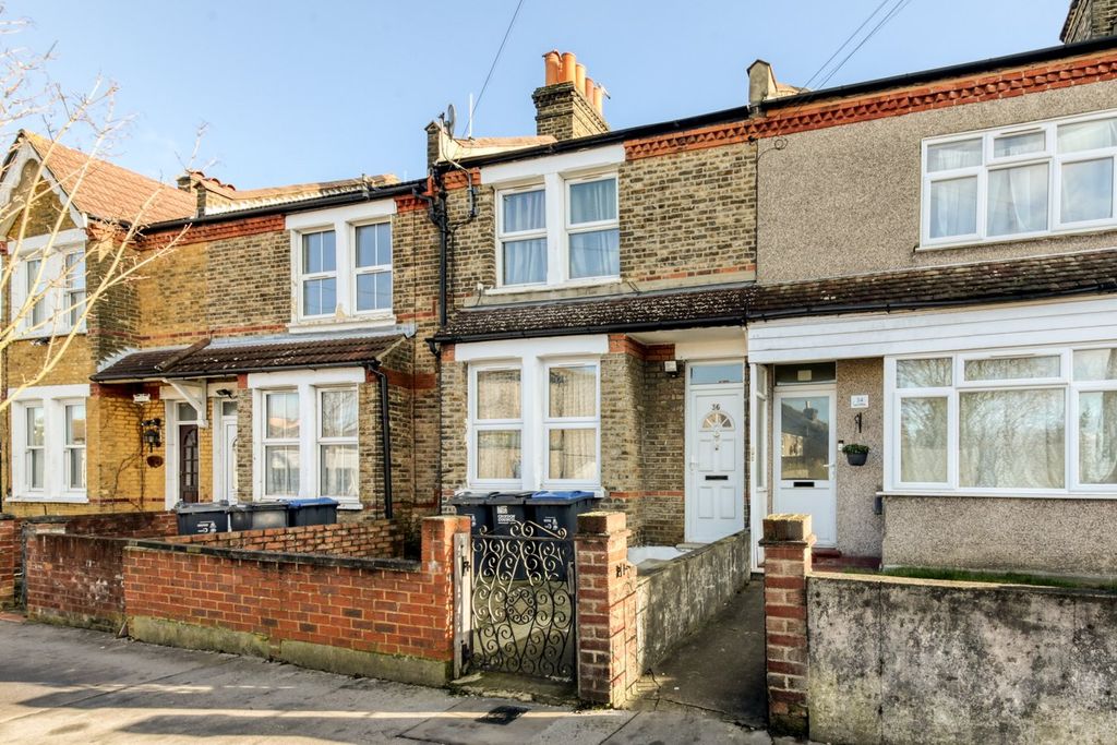 Property photo 1 of 8
