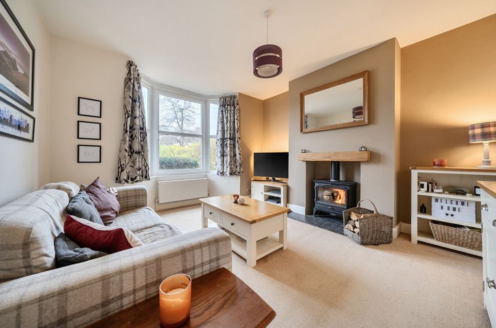 Property photo 3 of 21