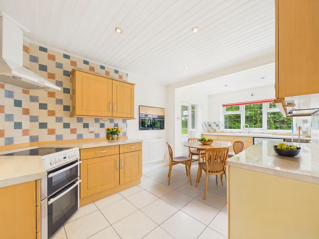 Property photo 3 of 13 4790607