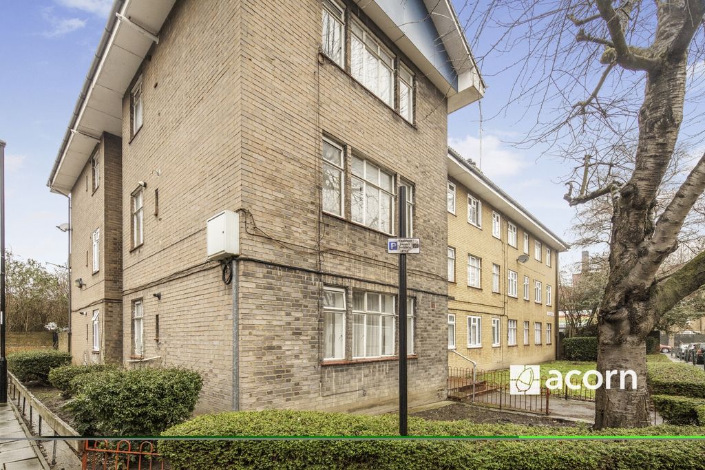 Property photo 1 of 10 External