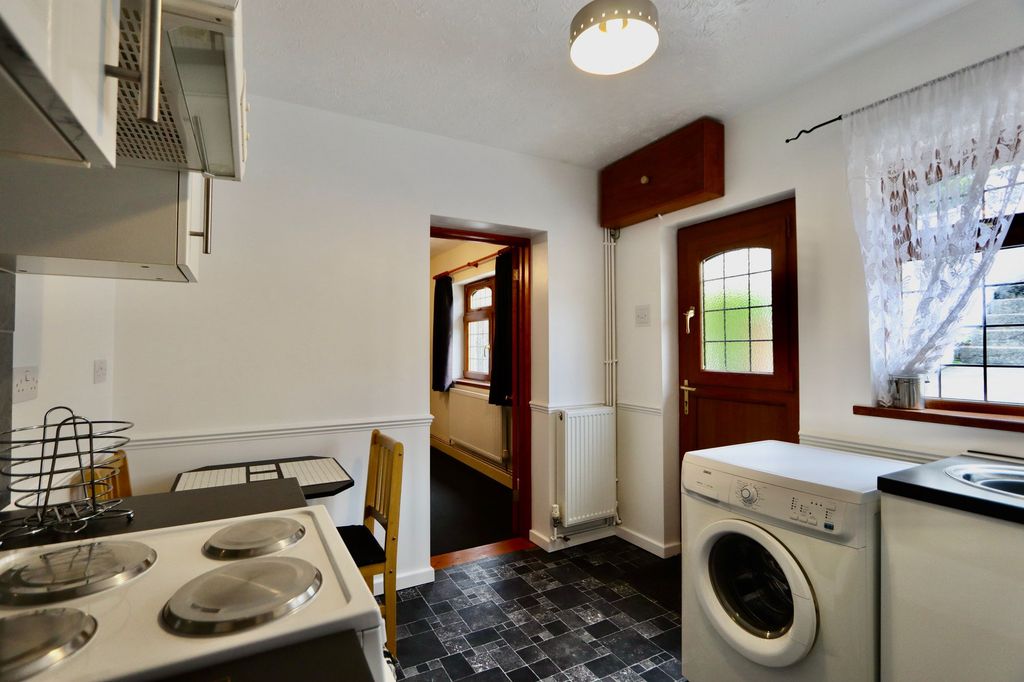 Additional image 16 of 3 bed detached bungalow for salePark Road, Newbridge NP11