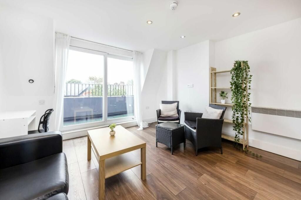 Property photo 1 of 7