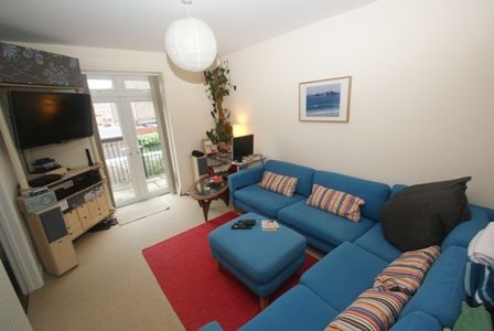 Property photo 3 of 6 22 Kensall Gdn (8).J