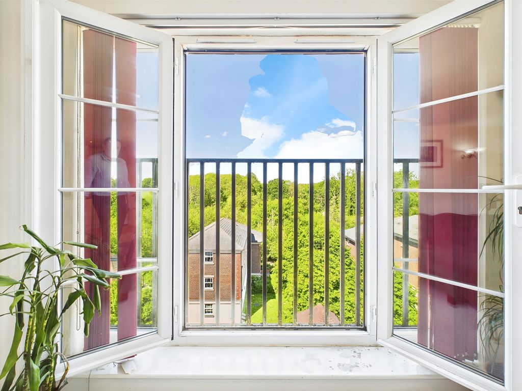Property photo 3 of 13 Juliet Balcony