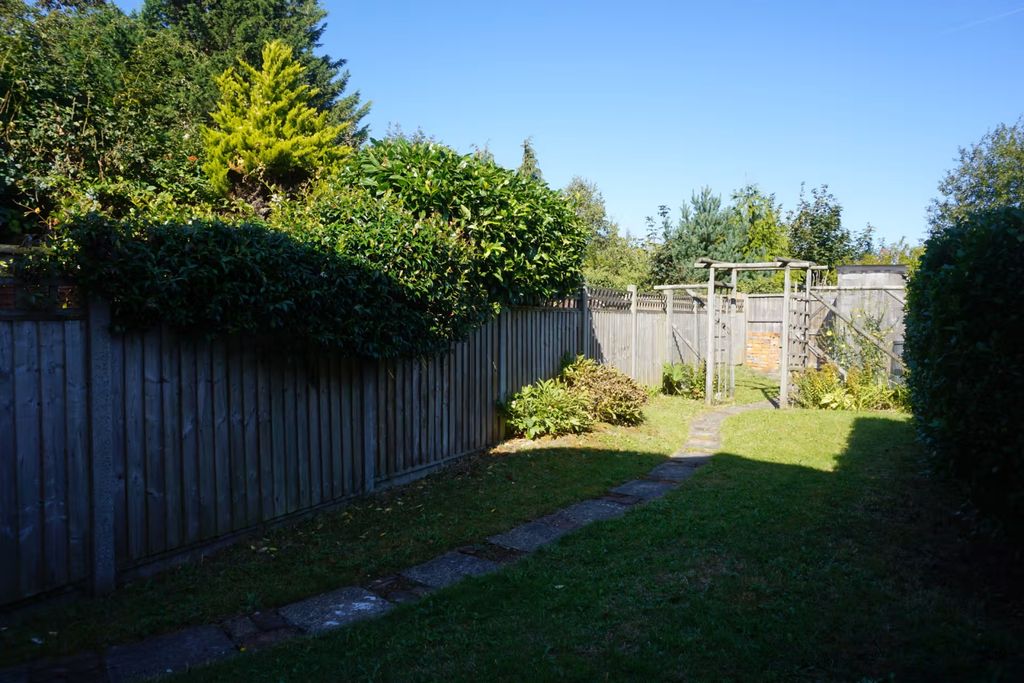 Property photo 2 of 13 Reargarden.