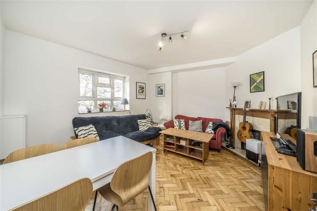 Property photo 2 of 7