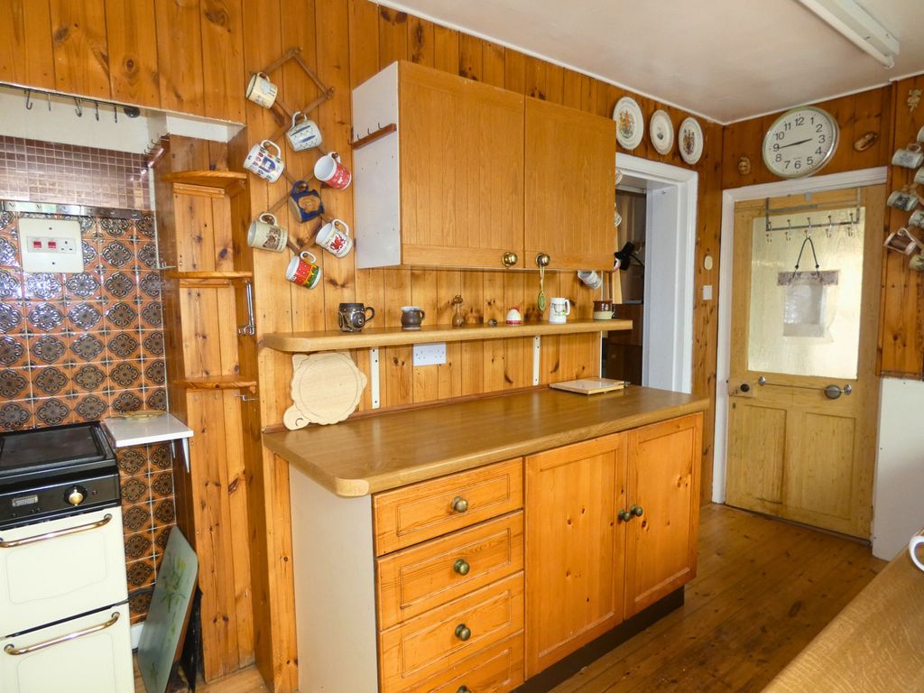 Property photo 3 of 19 Gallery