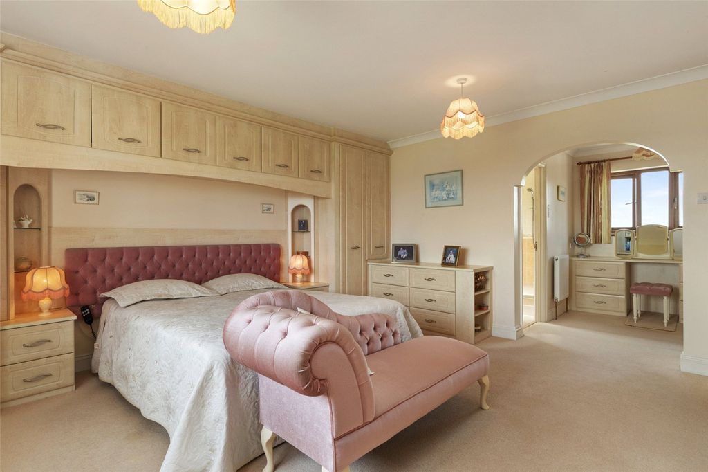 Additional image 18 of 5 bed detached house for saleNeyland Road, Steynton, Milford Haven, Pembrokeshire SA73