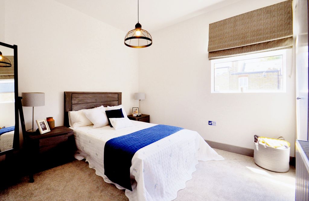 Property photo 2 of 8