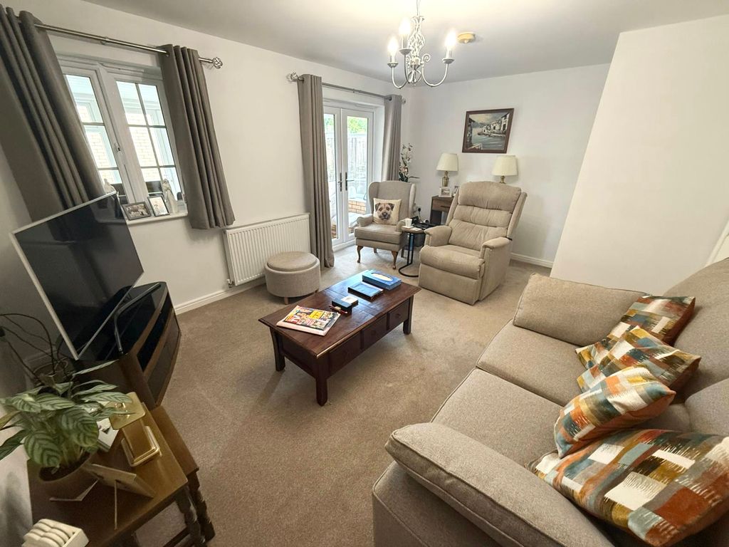 Property photo 3 of 26