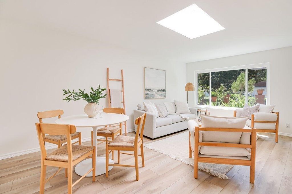 Property photo 3 of 10 <Alttext/>