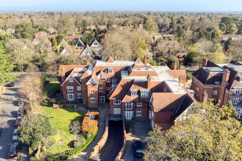 Property photo 1 of 14 Photo 8