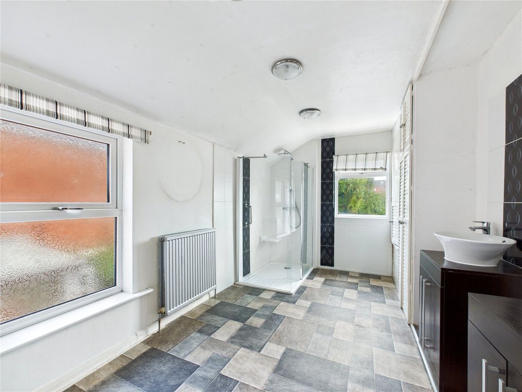 Property photo 3 of 18 Picture No. 02