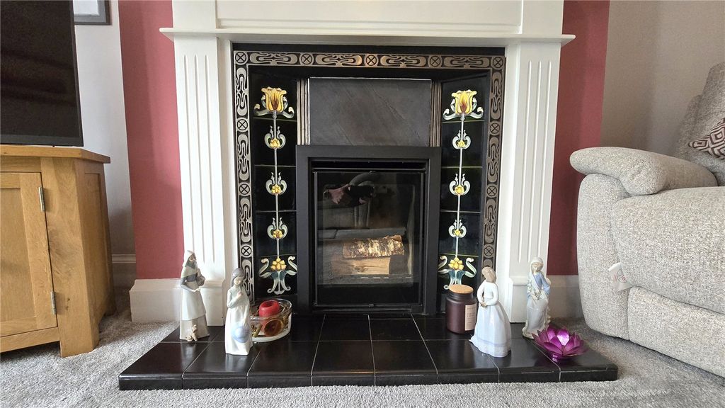 Property photo 3 of 23 Picture No. 03