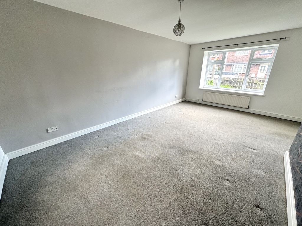 Property photo 3 of 11 Img_2177