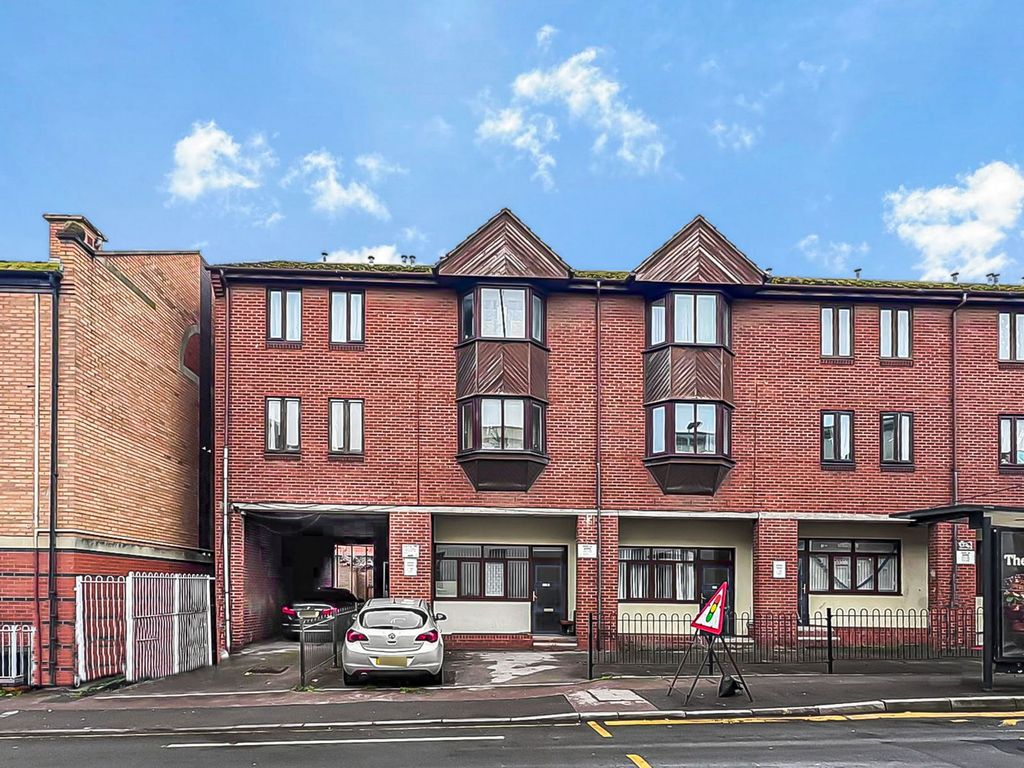 Property photo 1 of 5