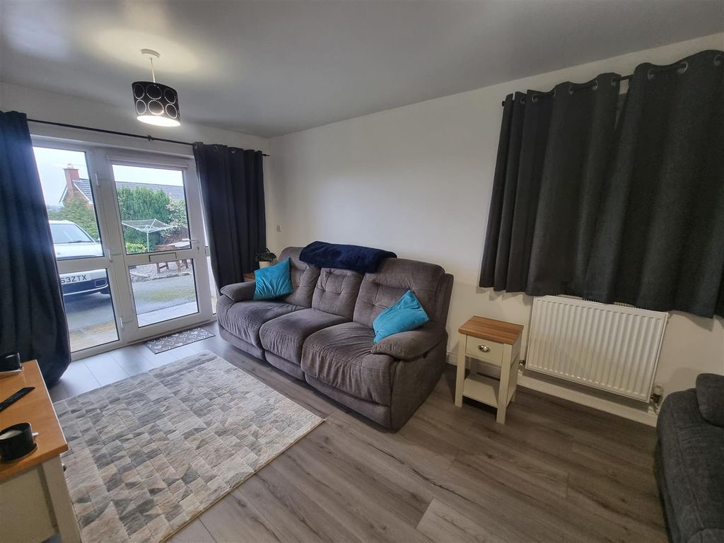 Property photo 3 of 20