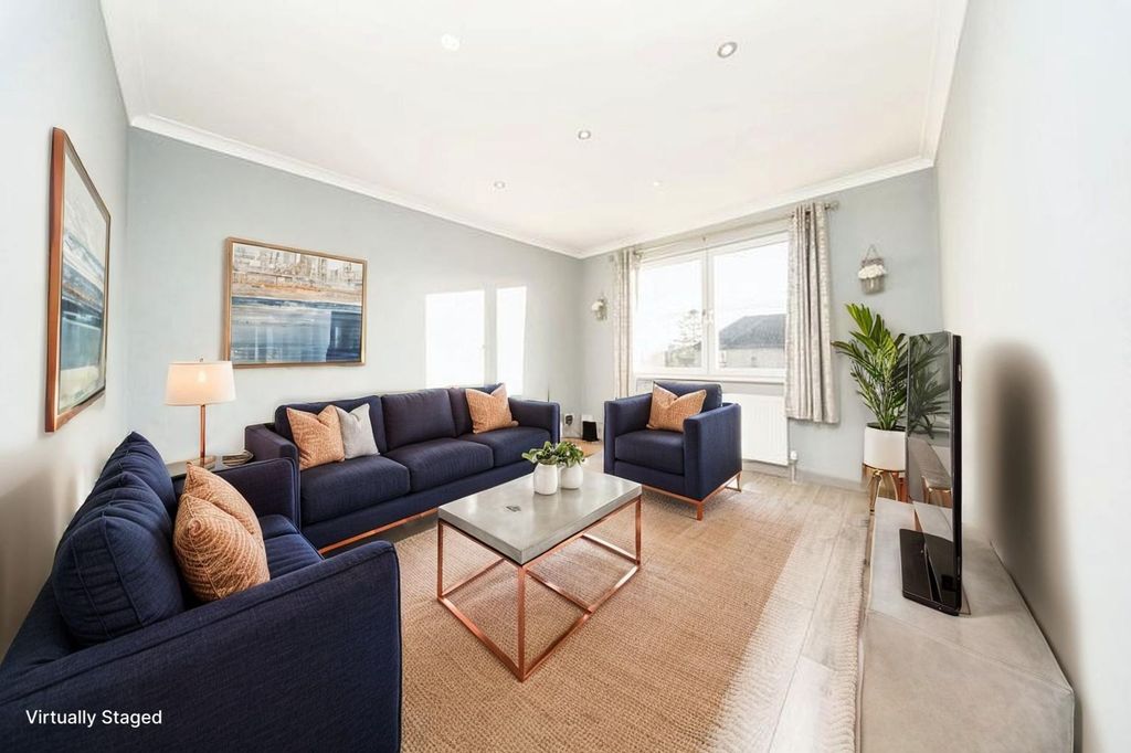 Property photo 2 of 22 Lounge/Diner