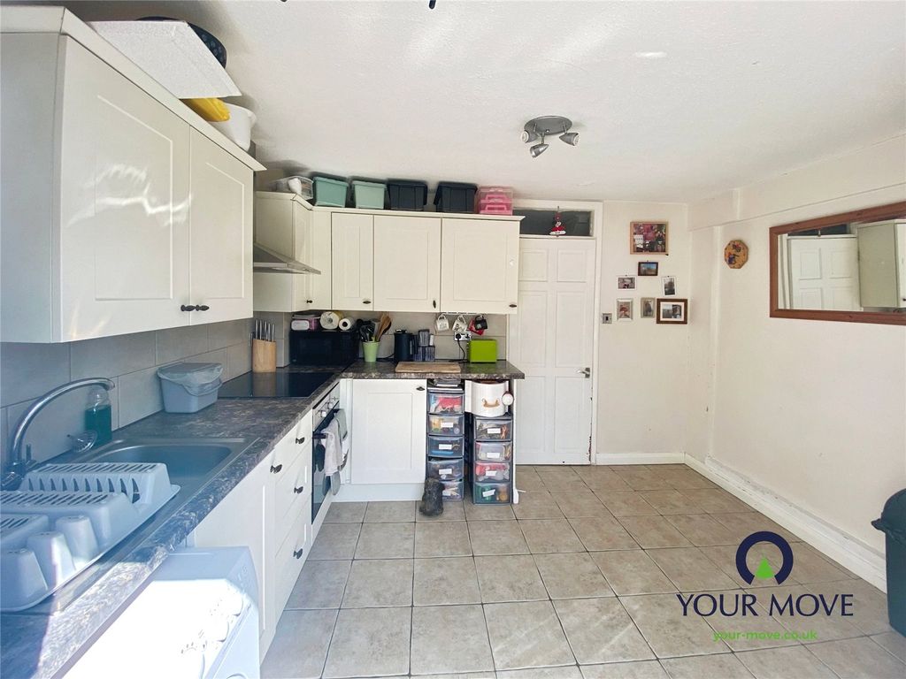 Property photo 3 of 10 Picture No. 04