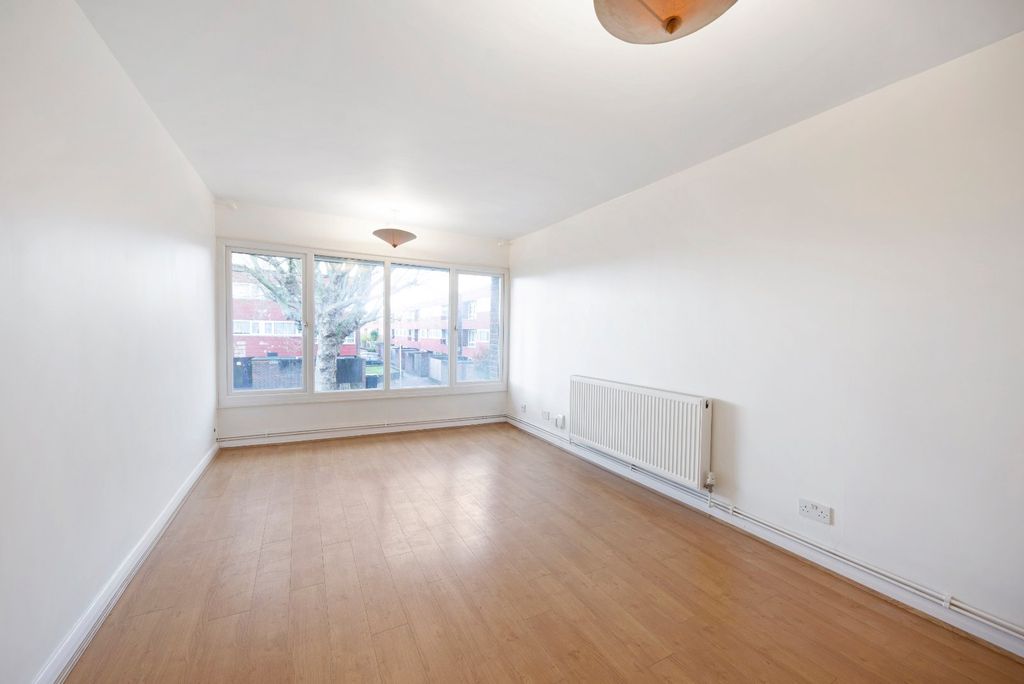 Property photo 3 of 9 Picture No. 05