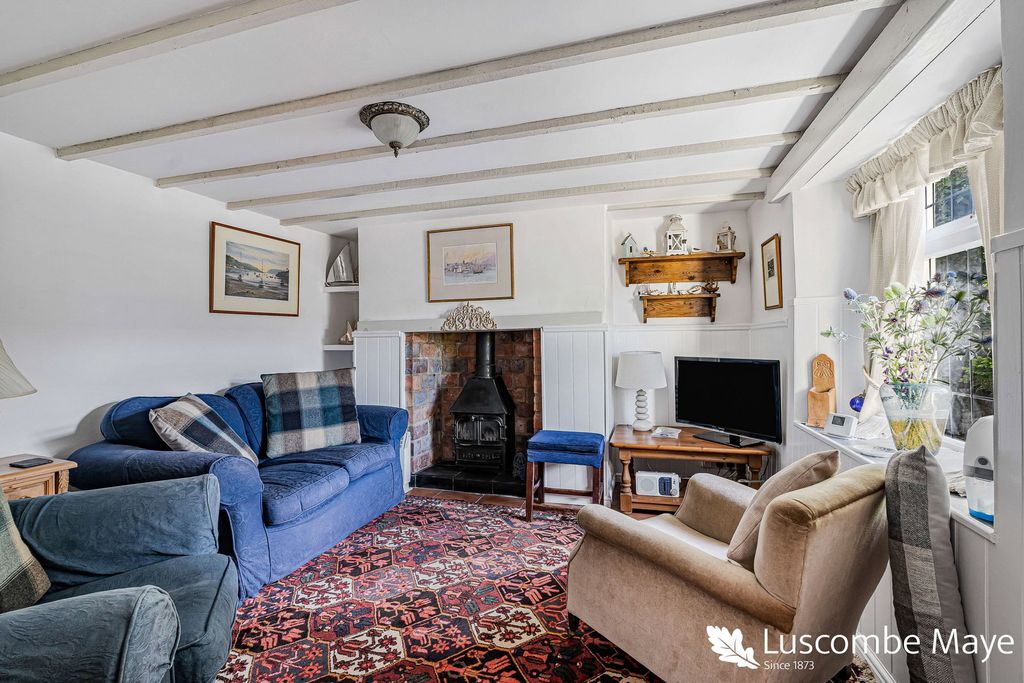 Property photo 2 of 12