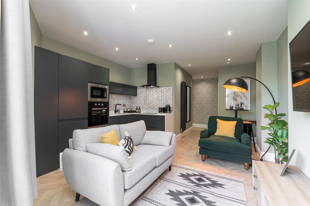 Property photo 1 of 22 Edit-2090.Jpg