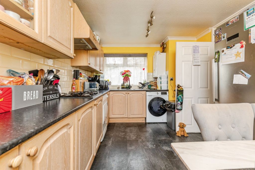 Property photo 2 of 22