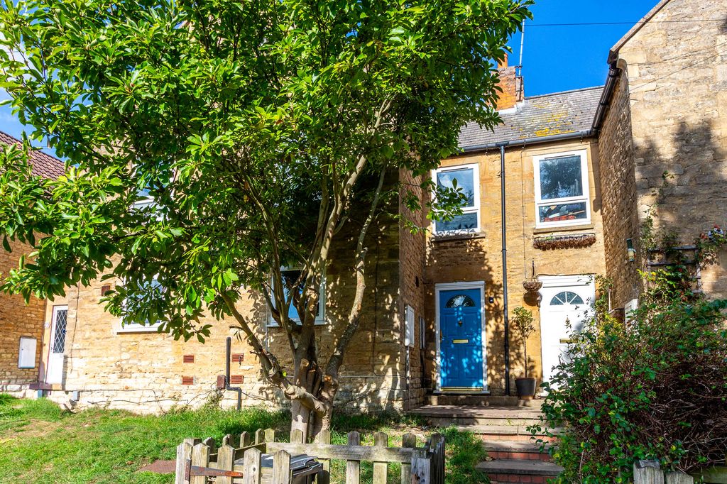 Property photo 1 of 9 Front