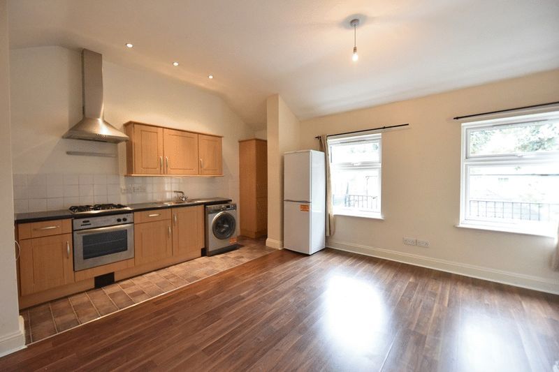 Property photo 1 of 14 Photo 13