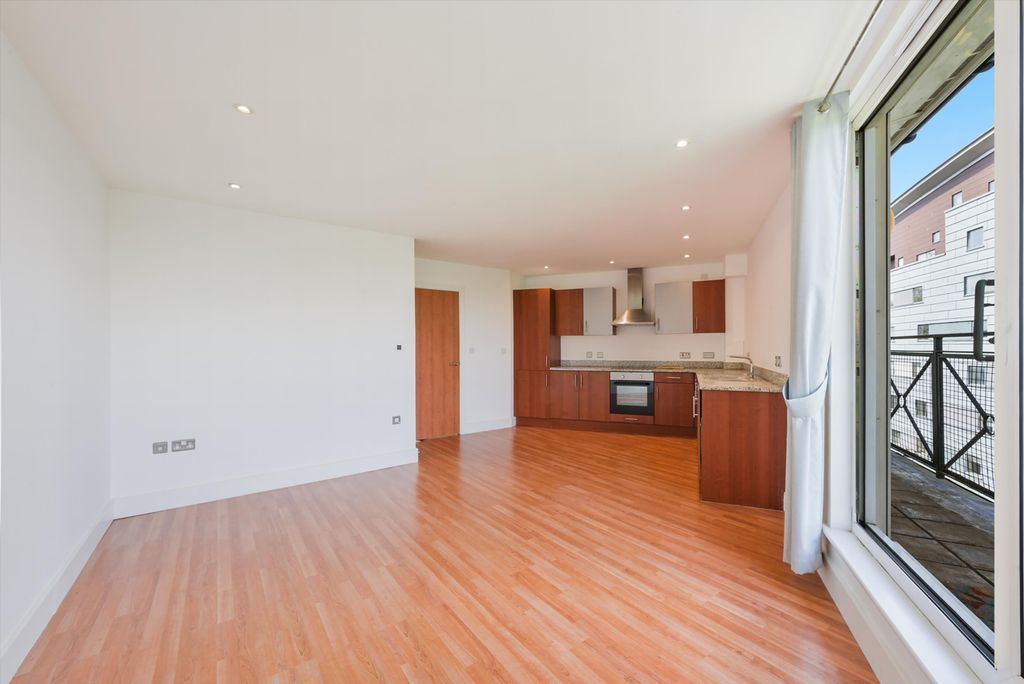 Property photo 3 of 13 Image