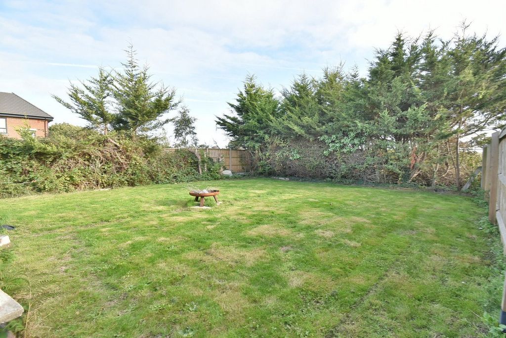 Property photo 3 of 21