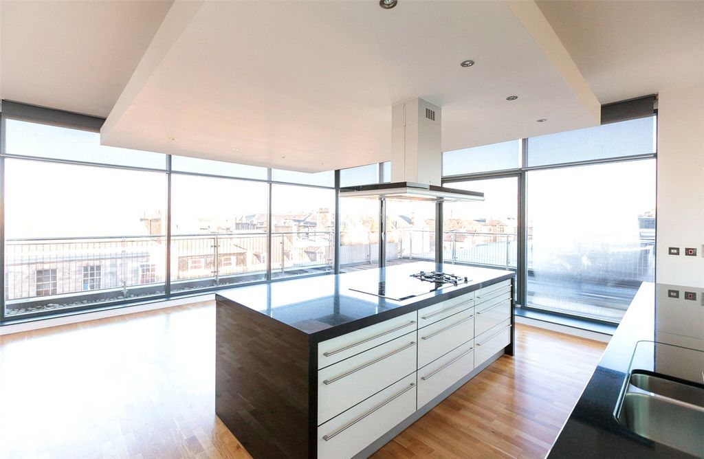 Property photo 1 of 14 Photo 1