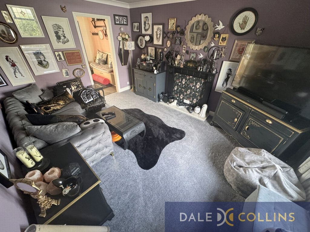 Property photo 3 of 23 Photo 10