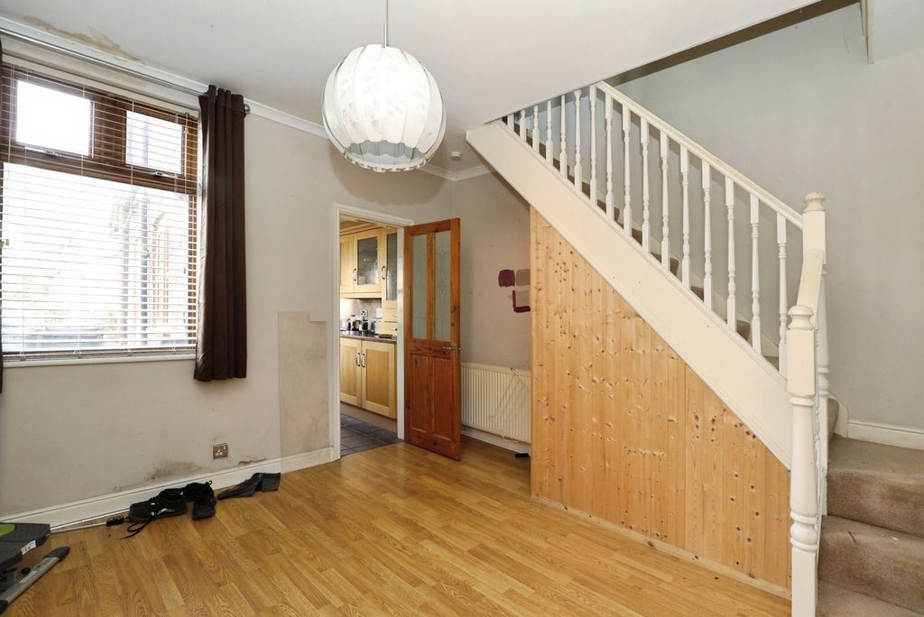Property photo 3 of 12 Pbox-Img.Jpg
