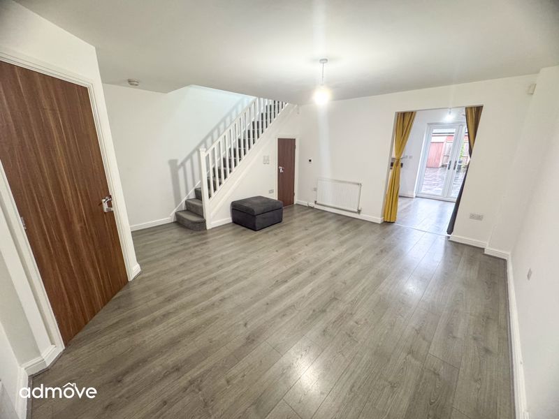 Property photo 3 of 18 Photo 5