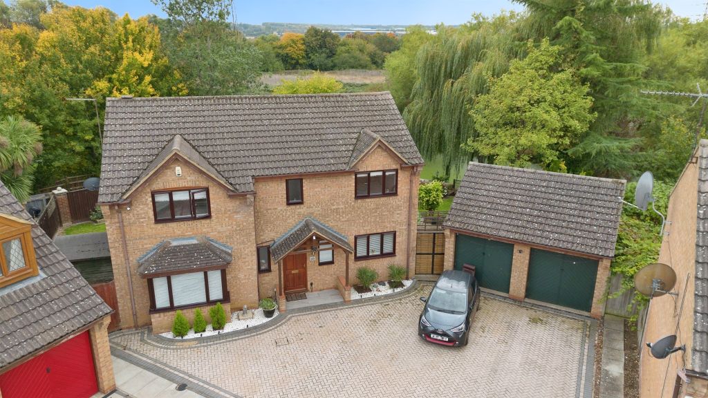 Property photo 1 of 33