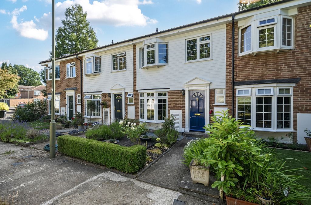 Property photo 1 of 17 1311878-17-68527E...