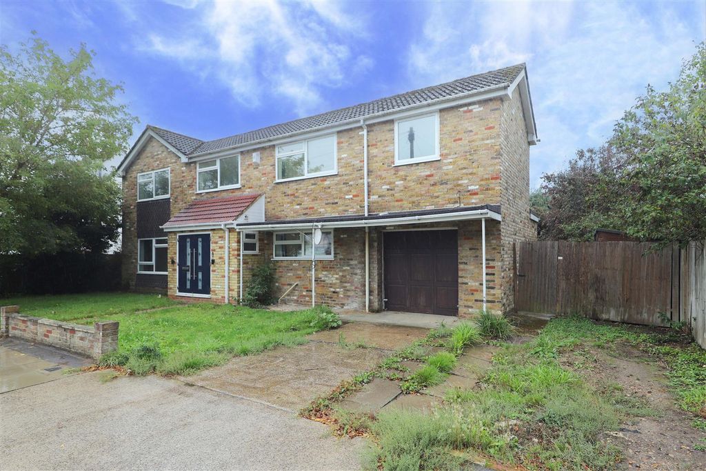 Property photo 1 of 11 External