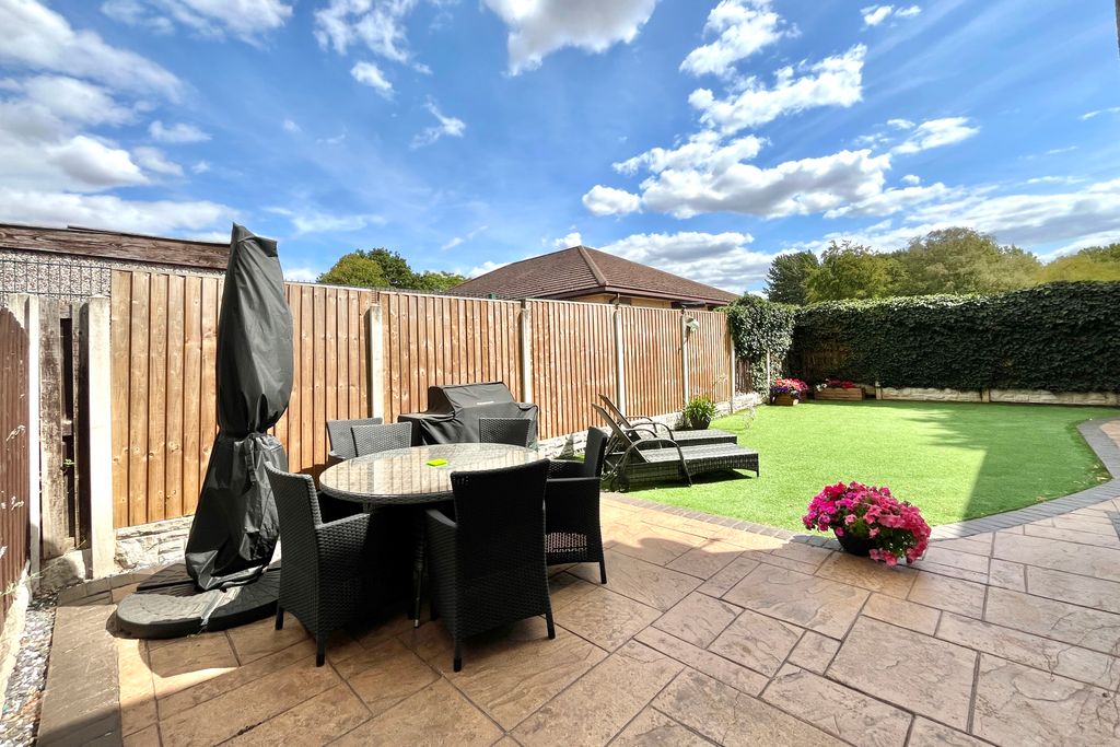 Property photo 2 of 26 24