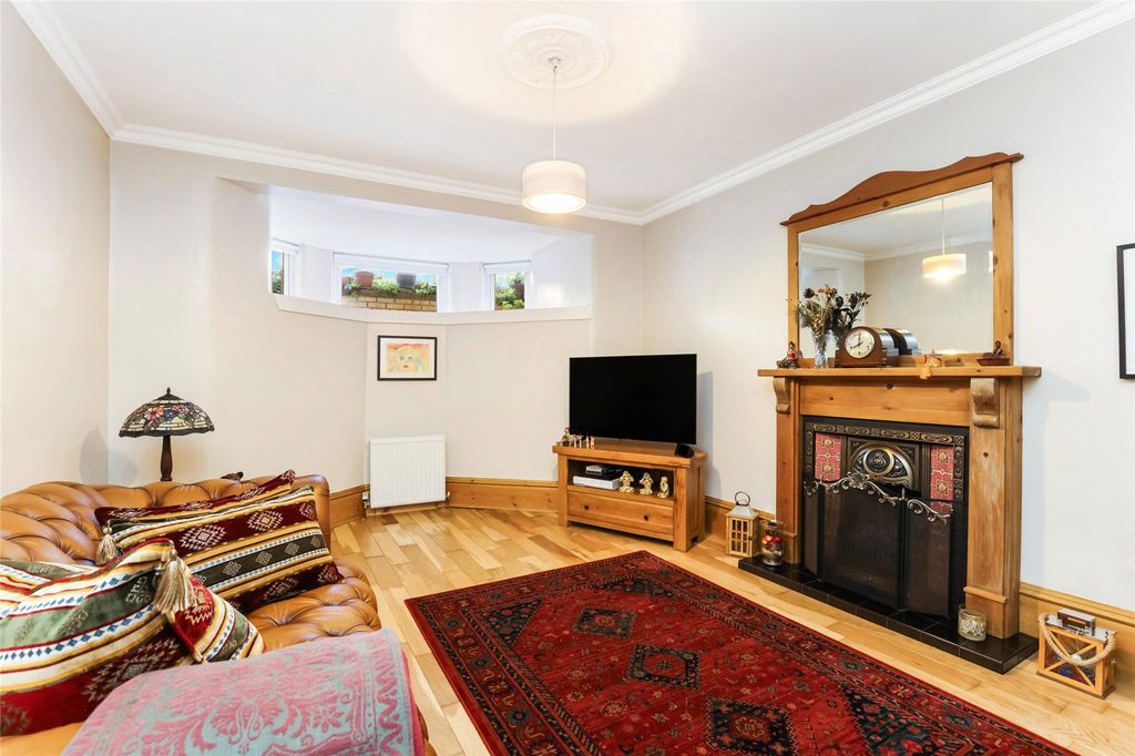 Property photo 2 of 19 Living Room