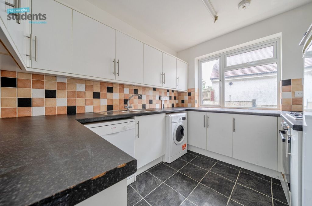 Property photo 3 of 7 Picture No. 26