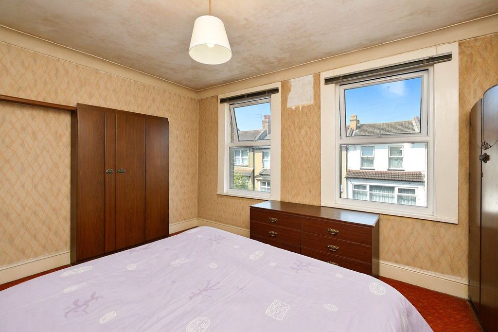 Property photo 3 of 8 Picture No. 23