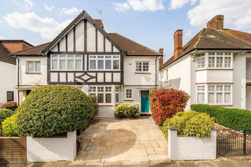 Property photo 1 of 10