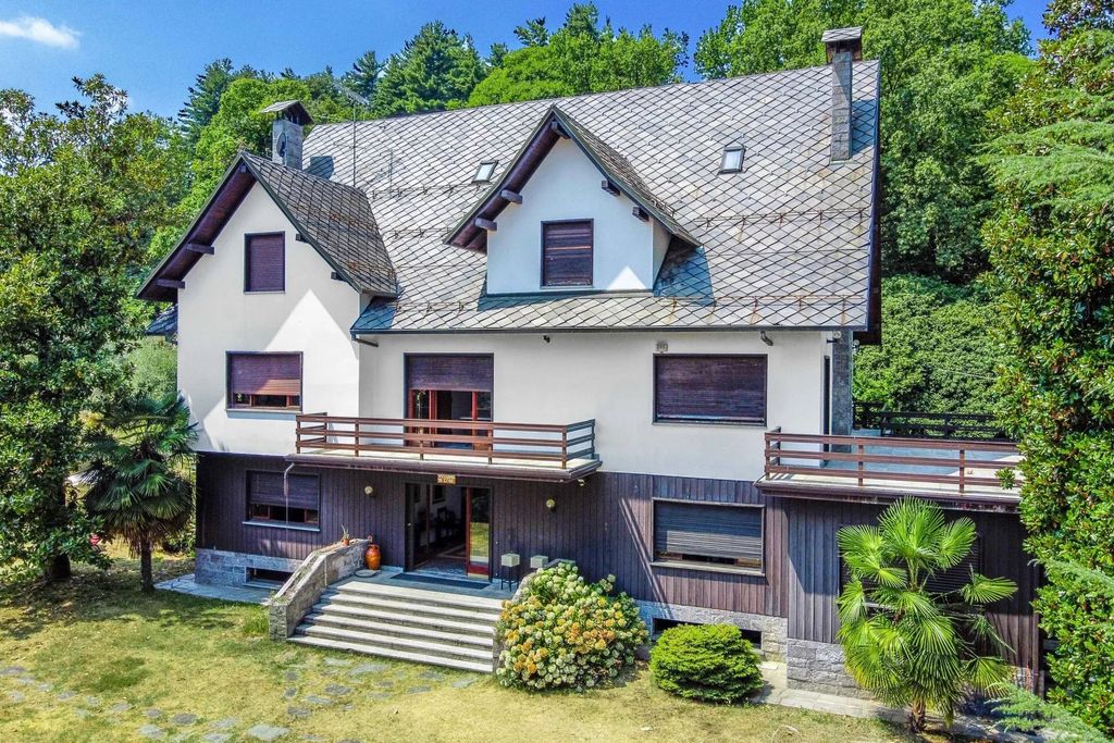 Property photo 1 of 23
