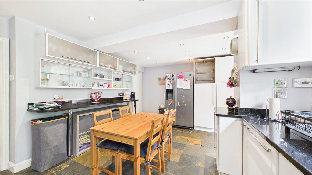 Additional image 4 of 4 bed detached house for saleLightwater, Surrey GU18